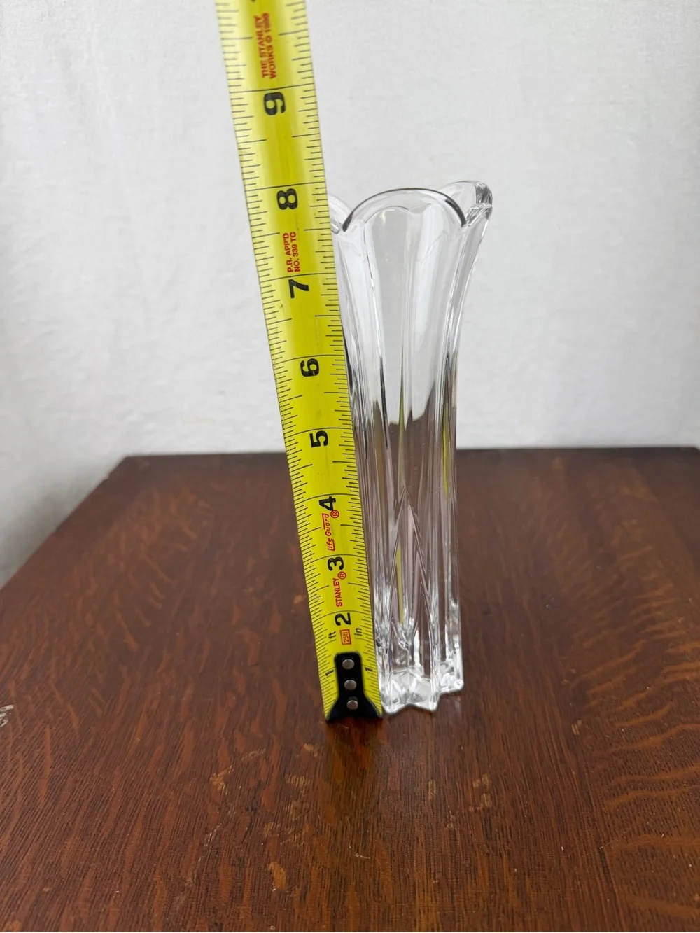 Vintage 1990 Mikasa Crystal Glass Fluted Scalloped Rim Starburst Bud Vase